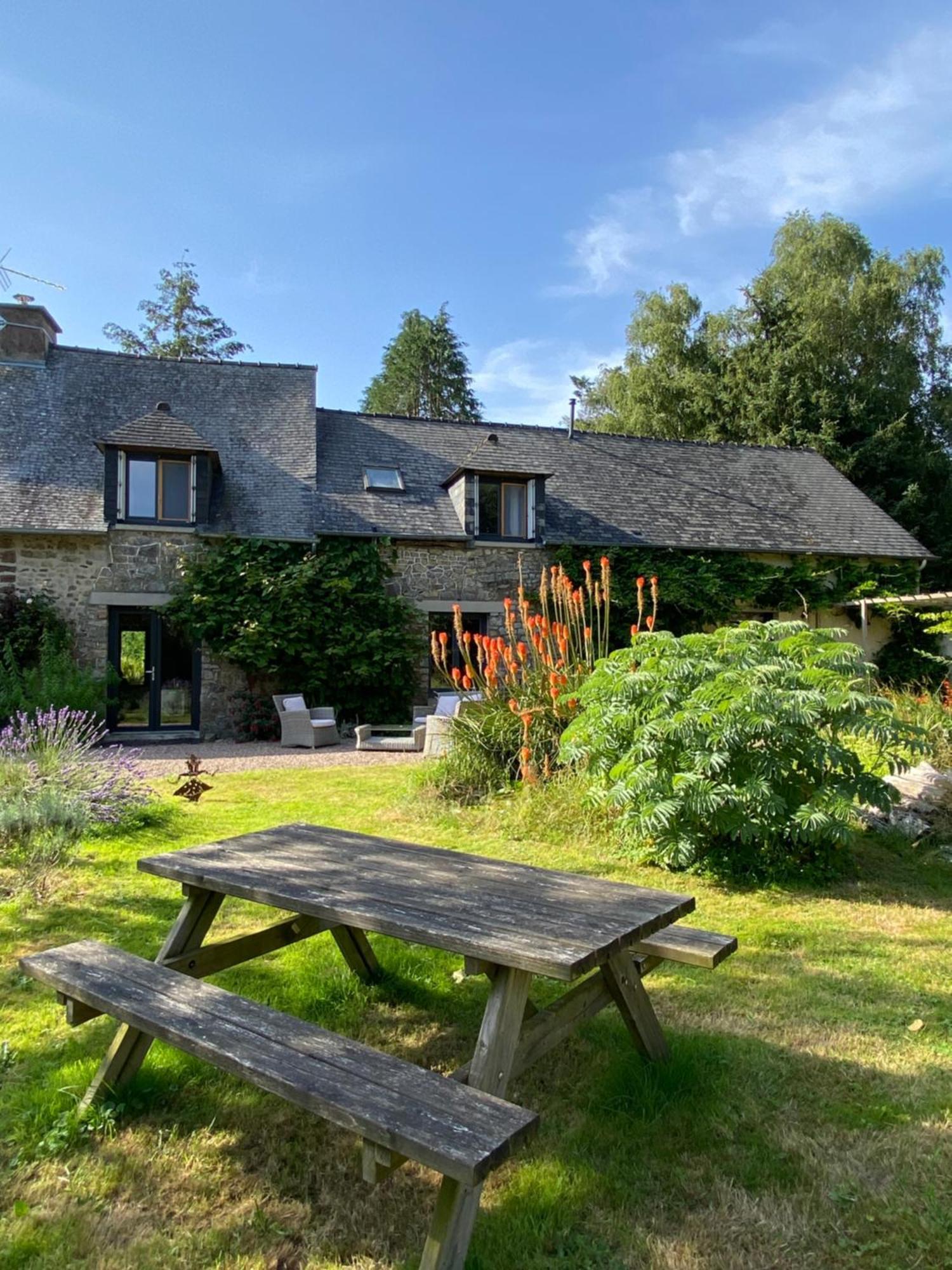 L'Hotie De Broceliande, Au Coeur Des Sites Naturels Et Legendaires Paimpont Kültér fotó